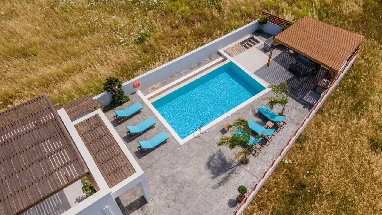 Dorieus Villa Lakhania Exterior foto